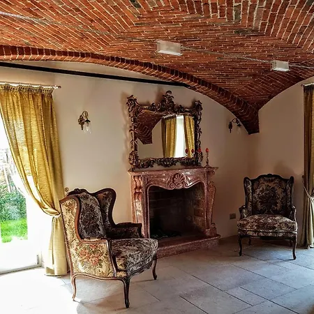 Casa Tarò Bed & Breakfast 3*